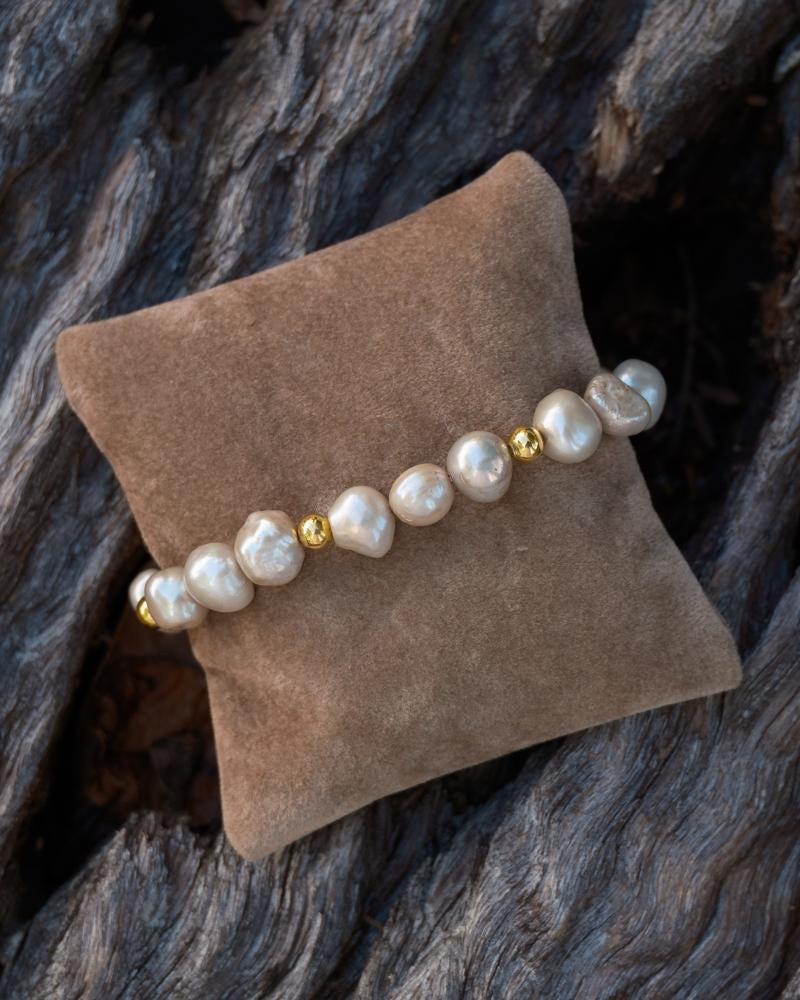 New Taupe Pearl Gold Bracelet