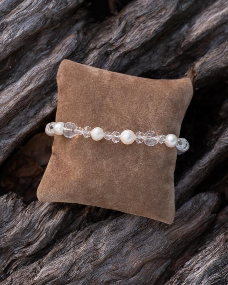 Pearl- Crystal Bracelet