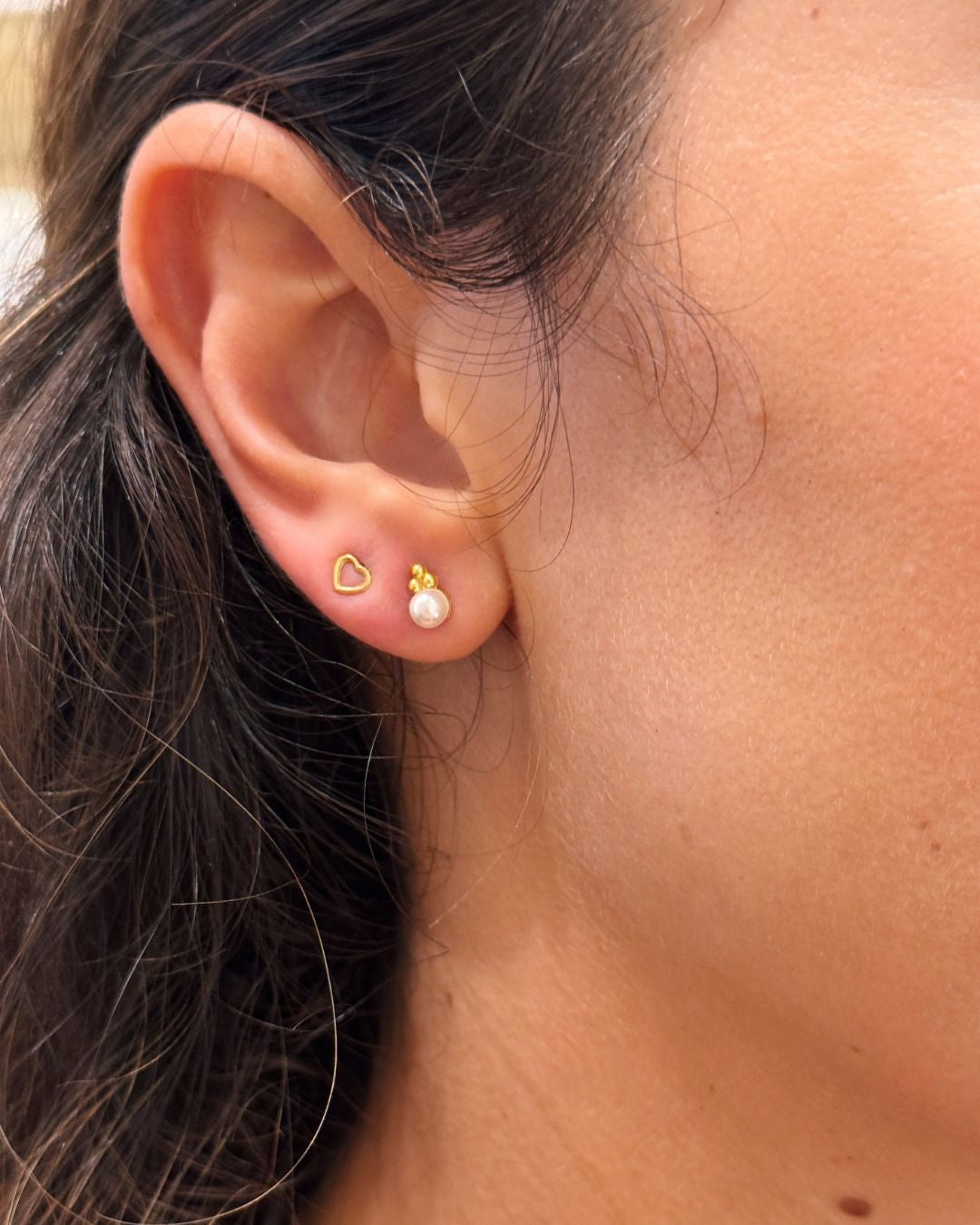 Drop Pearl Stud