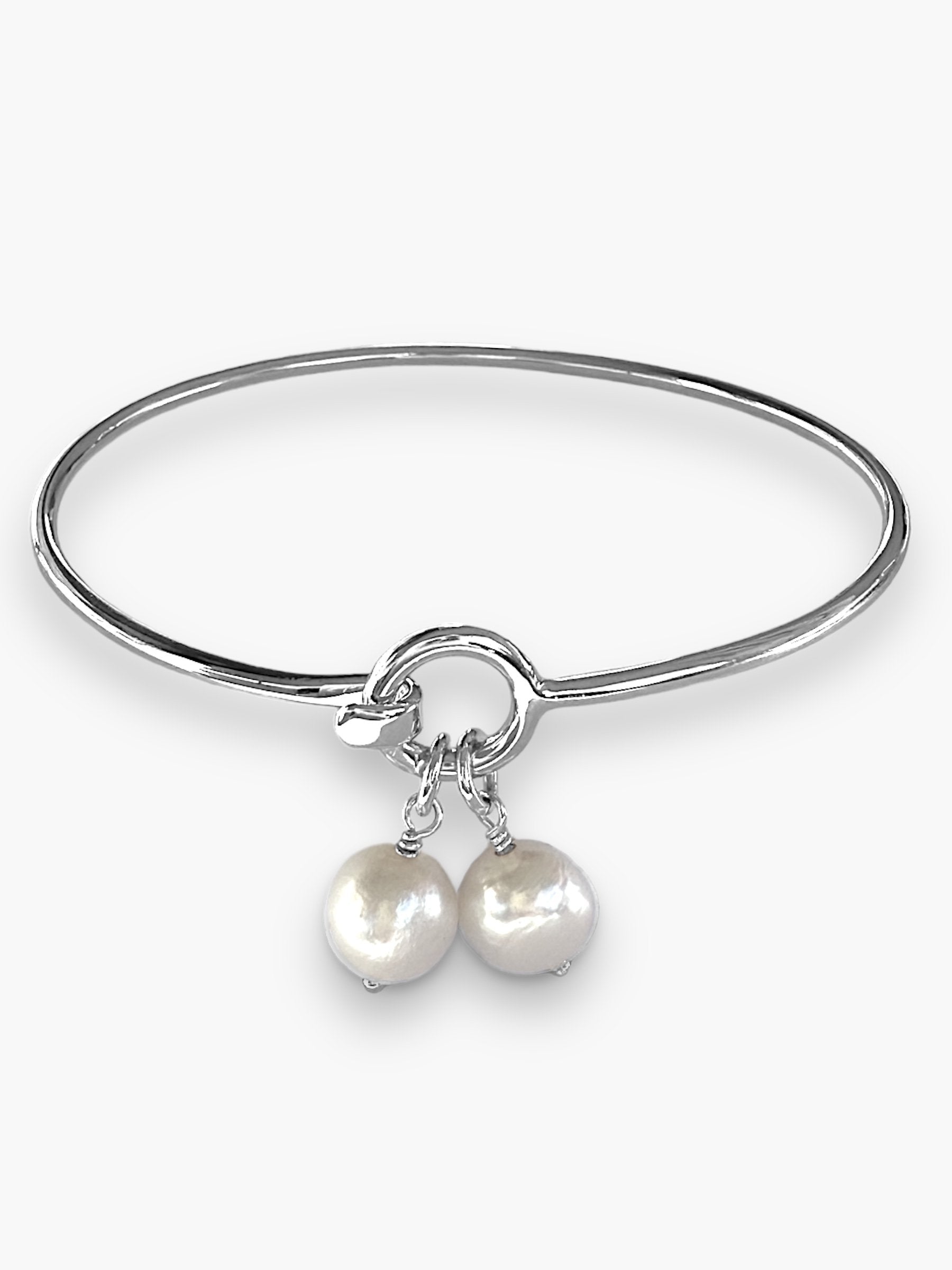 Classic Pearl Bracelet