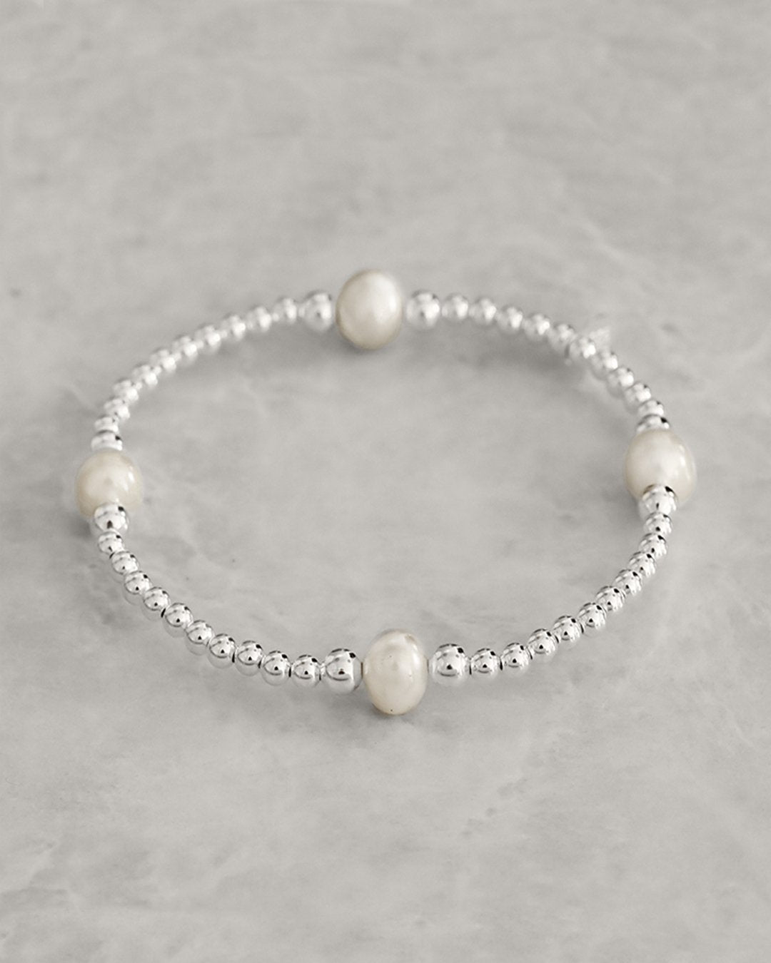 White 4 Pearl Bracelet